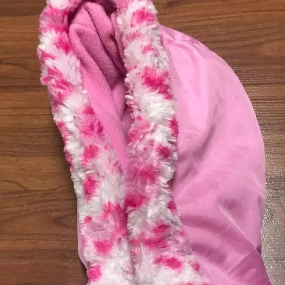 Toddler girl pink puffer jacket, size 18 months - Picture 8 of 10